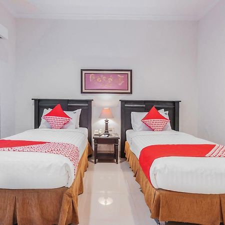 Capital O 534 Sriwijaya Hotel Джакарта Экстерьер фото