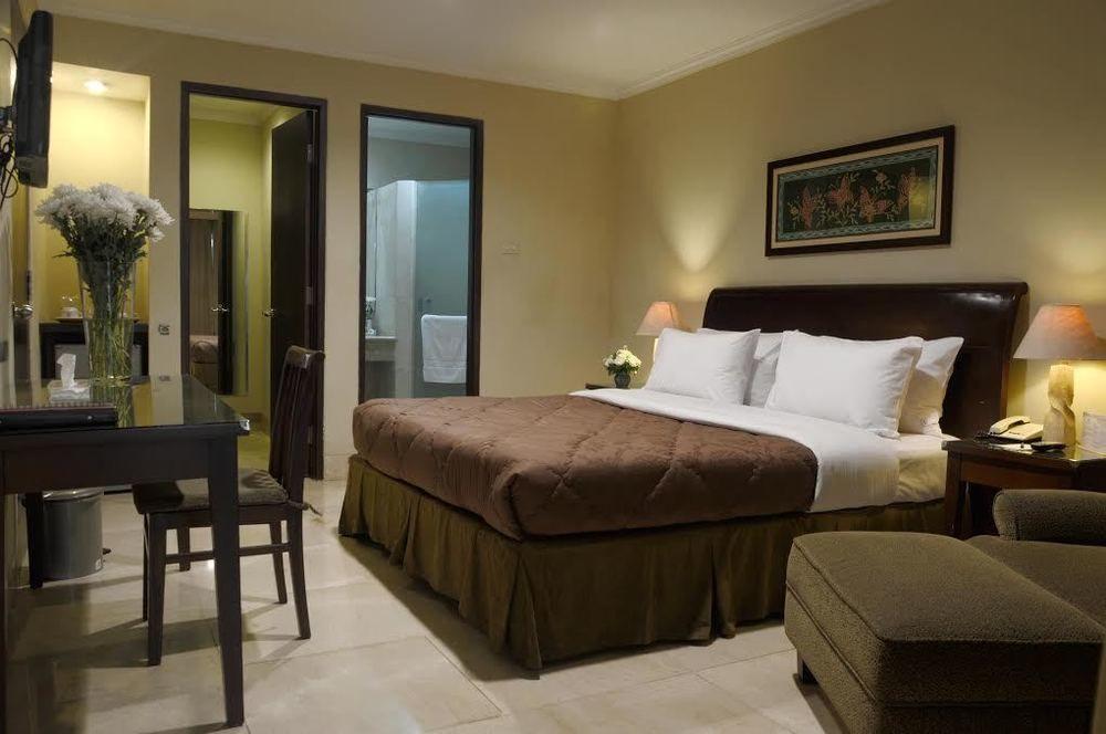 Capital O 534 Sriwijaya Hotel Джакарта Экстерьер фото