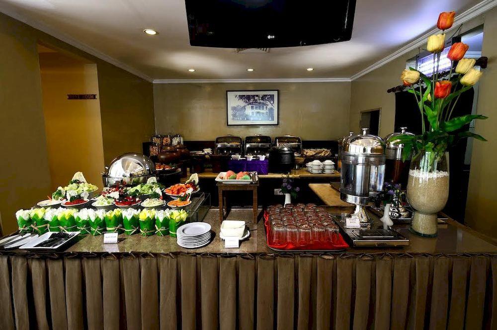 Capital O 534 Sriwijaya Hotel Джакарта Экстерьер фото