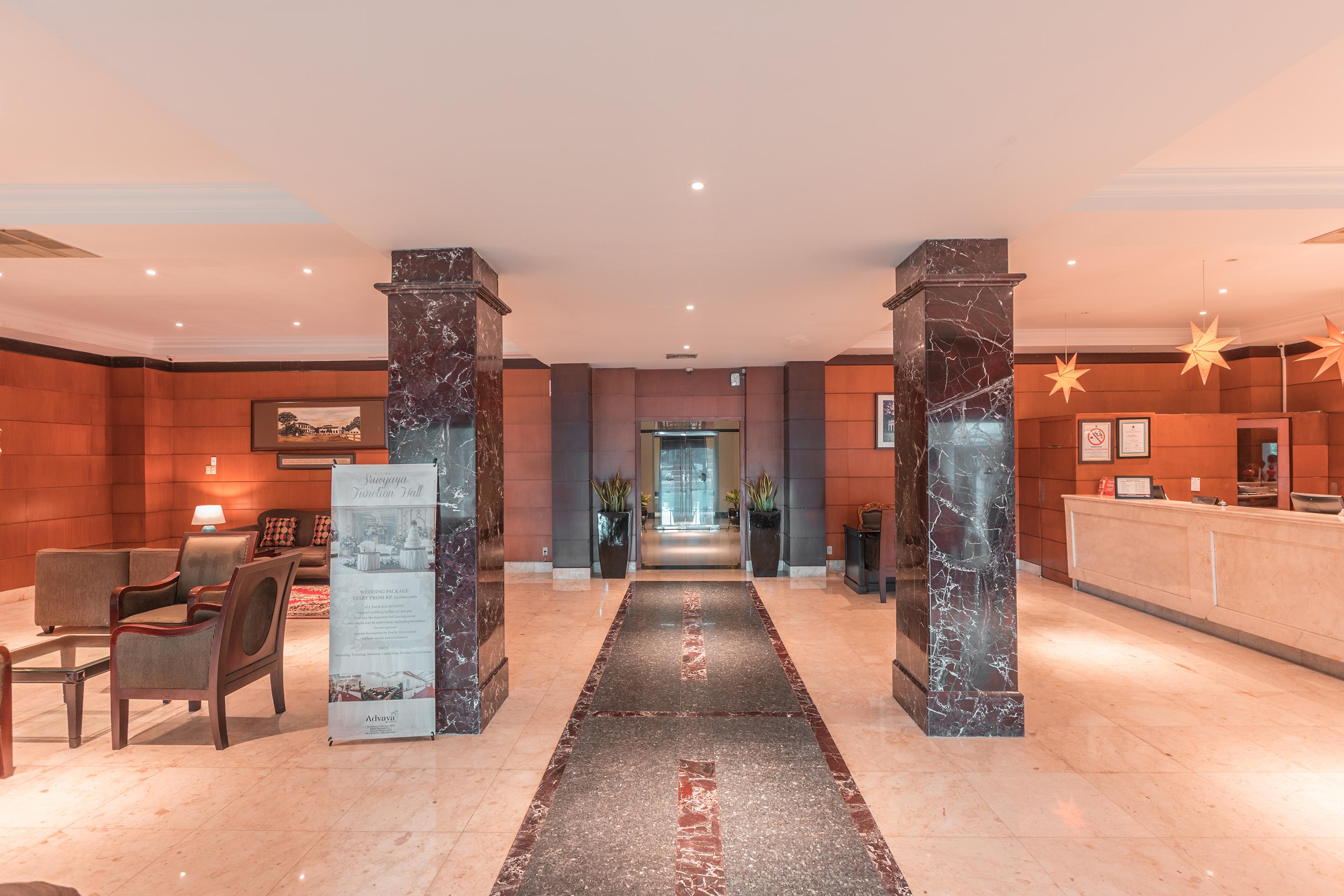 Capital O 534 Sriwijaya Hotel Джакарта Экстерьер фото