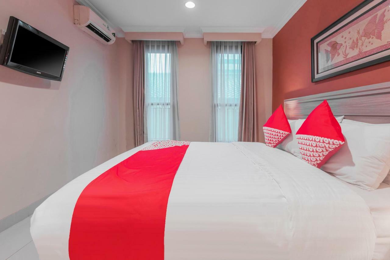 Capital O 534 Sriwijaya Hotel Джакарта Экстерьер фото