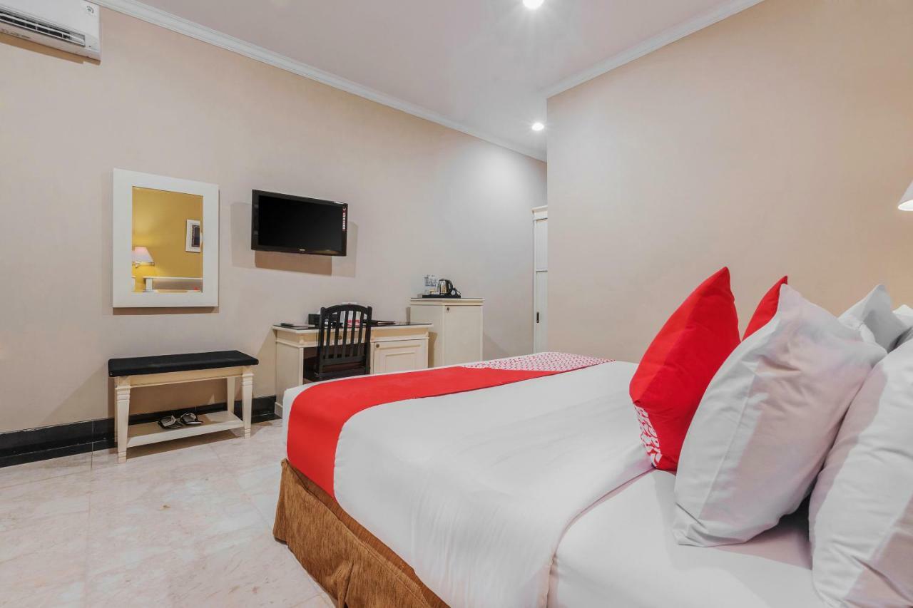 Capital O 534 Sriwijaya Hotel Джакарта Экстерьер фото