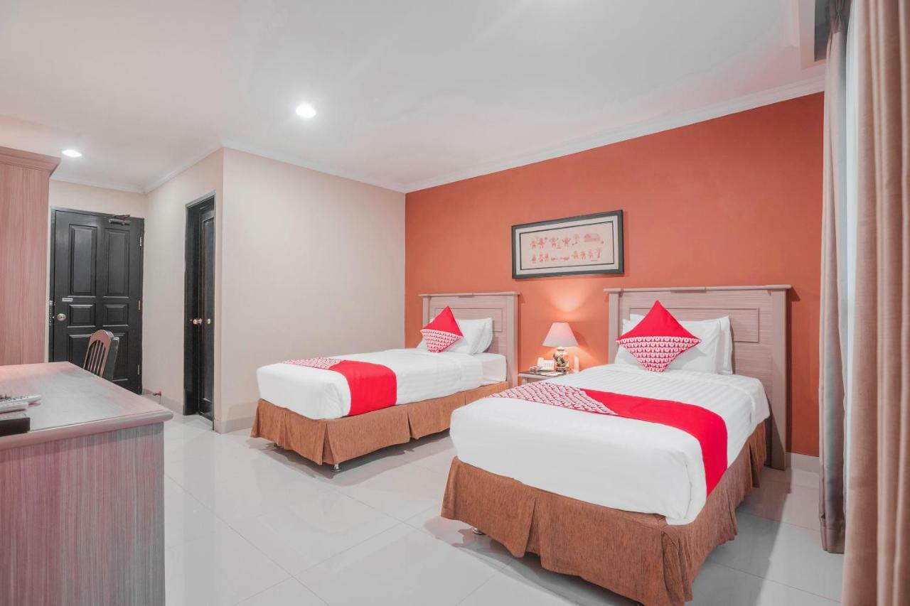Capital O 534 Sriwijaya Hotel Джакарта Экстерьер фото
