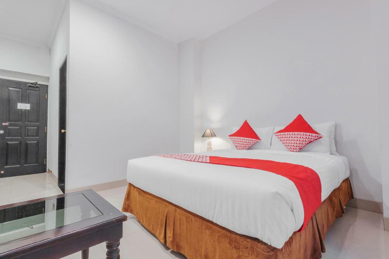 Capital O 534 Sriwijaya Hotel Джакарта Экстерьер фото