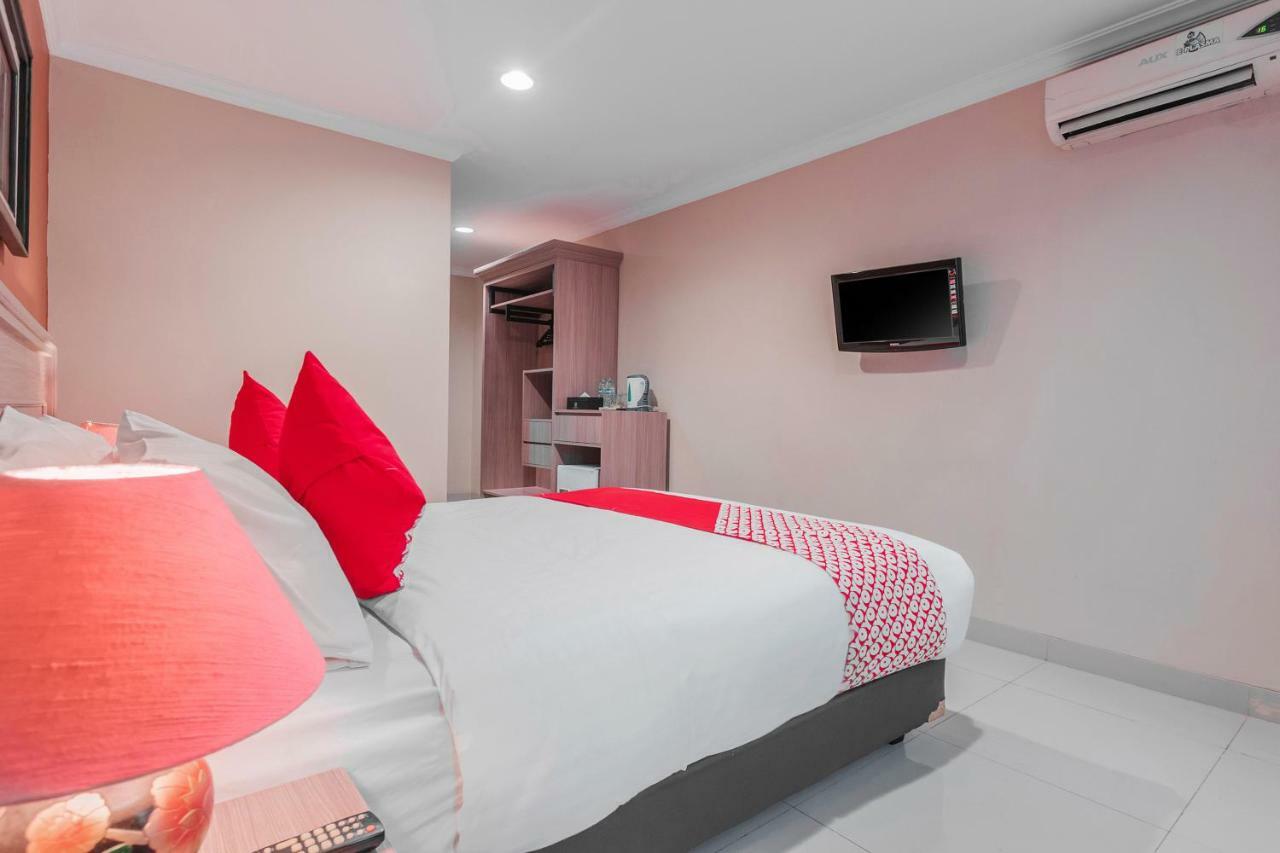 Capital O 534 Sriwijaya Hotel Джакарта Экстерьер фото