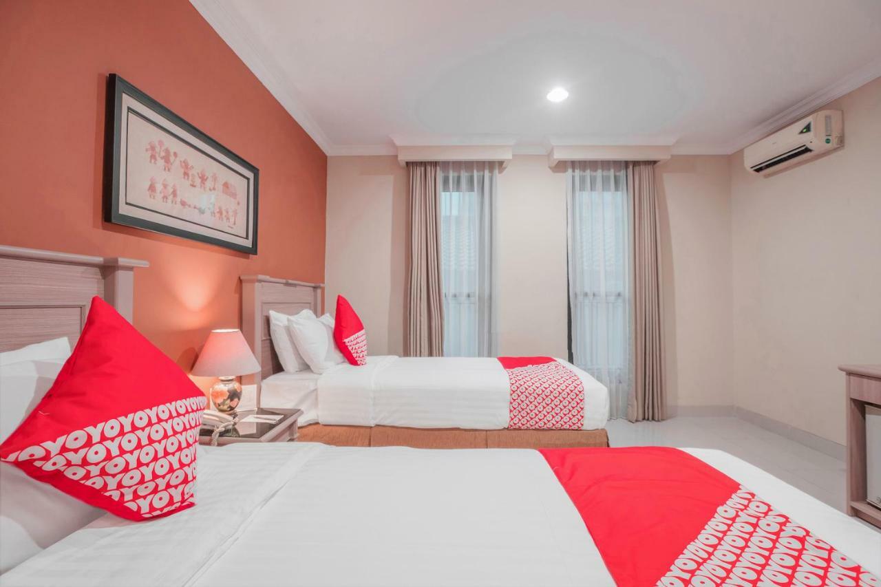 Capital O 534 Sriwijaya Hotel Джакарта Экстерьер фото