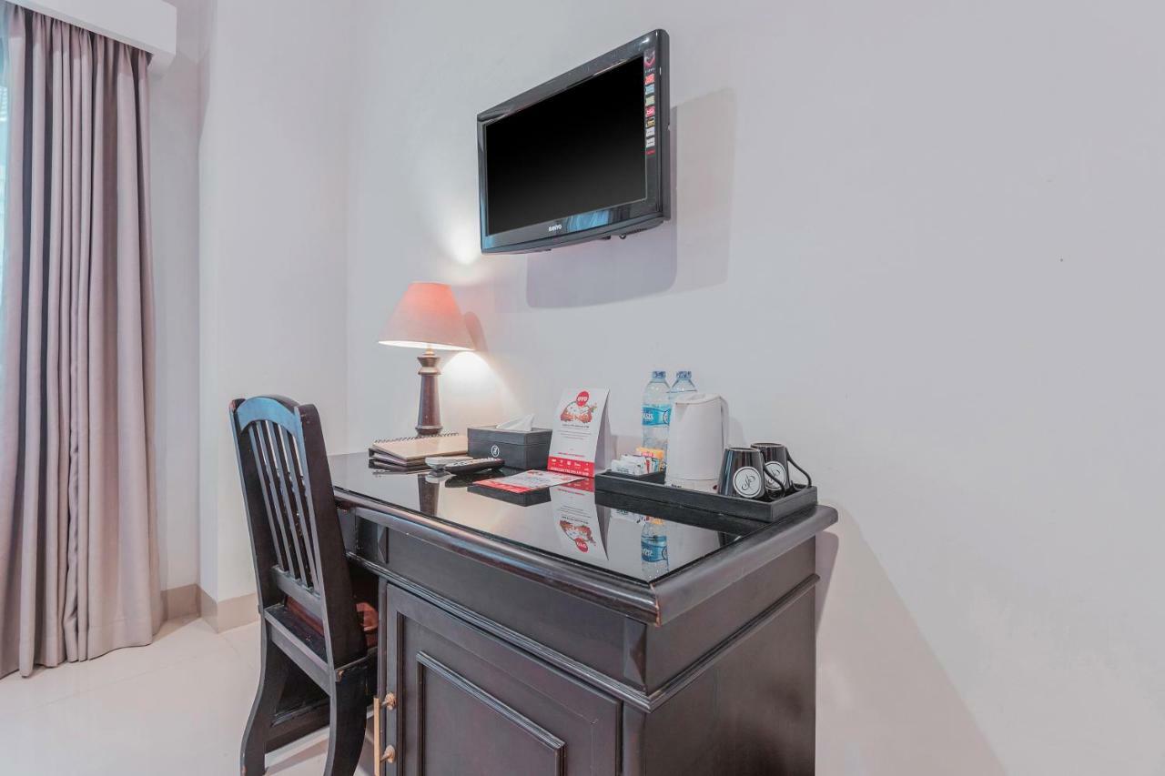 Capital O 534 Sriwijaya Hotel Джакарта Экстерьер фото