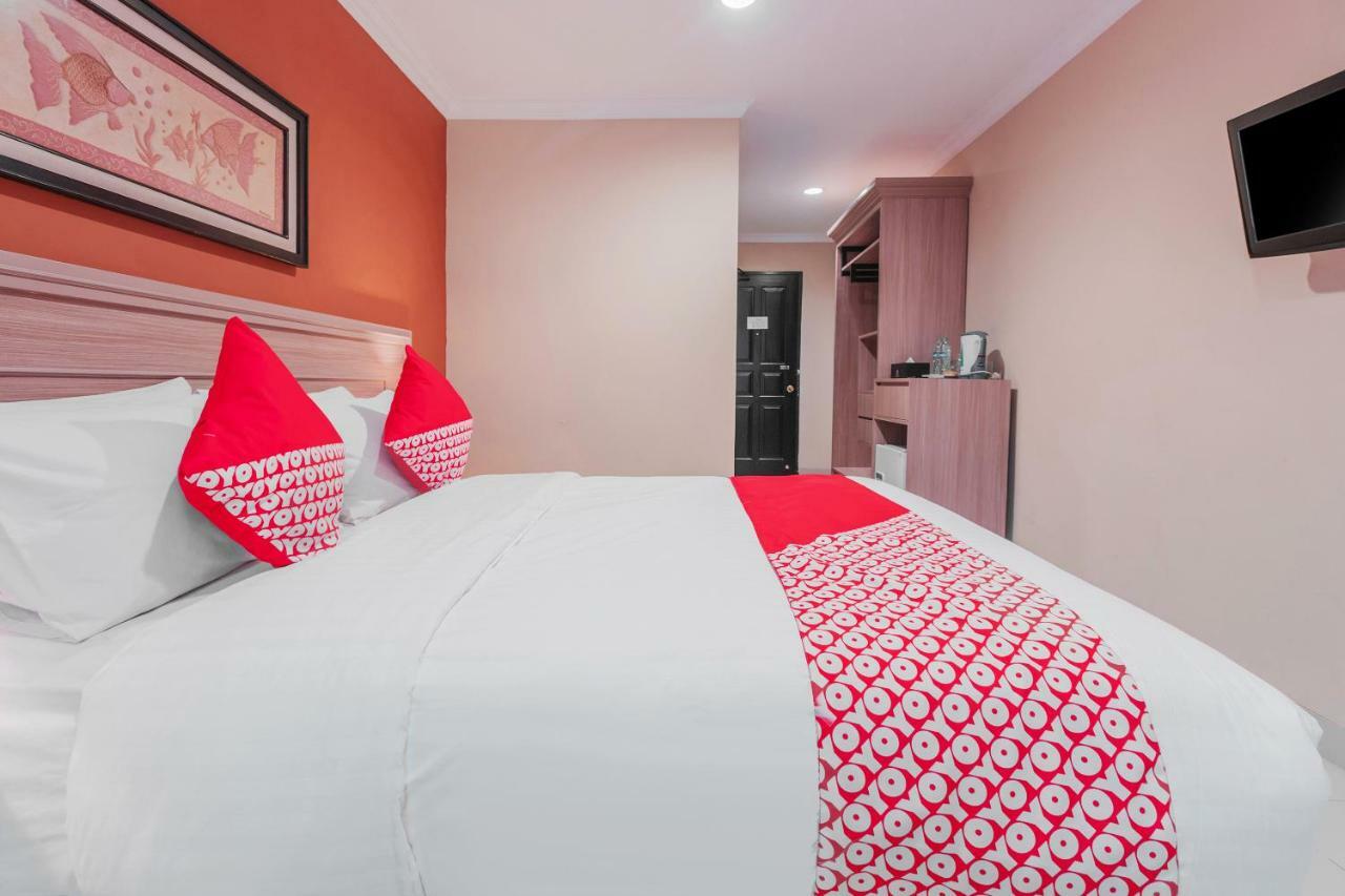 Capital O 534 Sriwijaya Hotel Джакарта Экстерьер фото