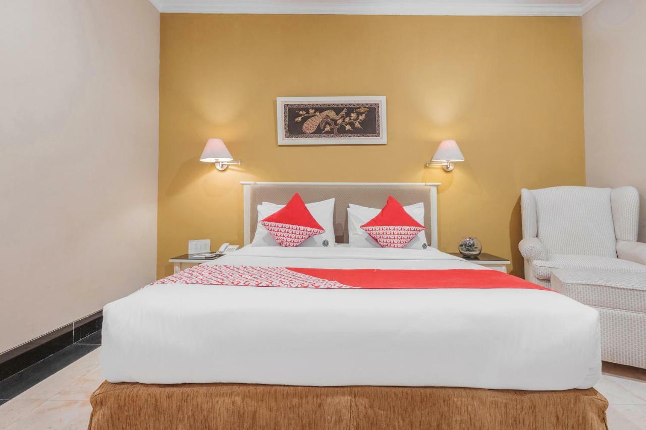 Capital O 534 Sriwijaya Hotel Джакарта Экстерьер фото