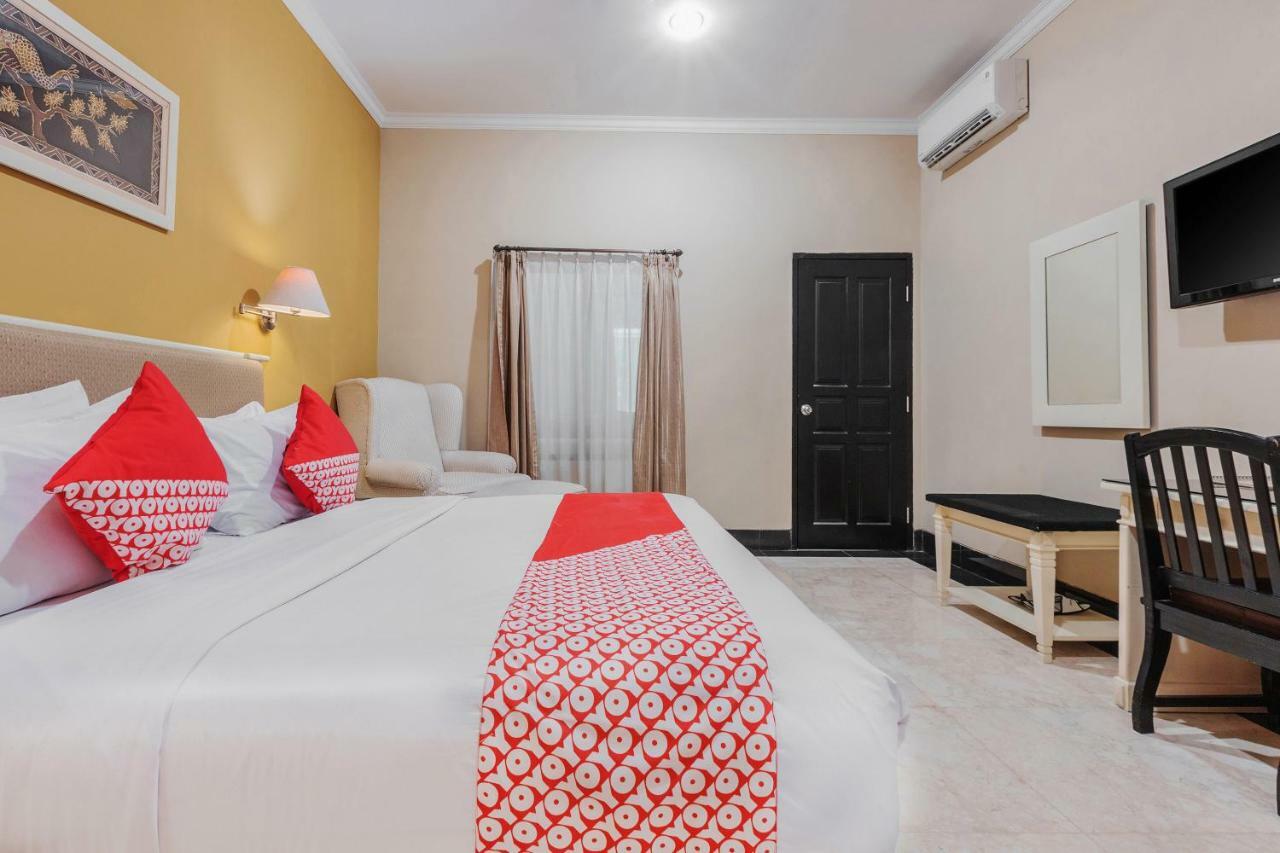 Capital O 534 Sriwijaya Hotel Джакарта Экстерьер фото